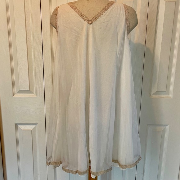 Elegant White Shear Chiffon Sleeveless Babydoll Night Dress size Medium. - Picture 2 of 4